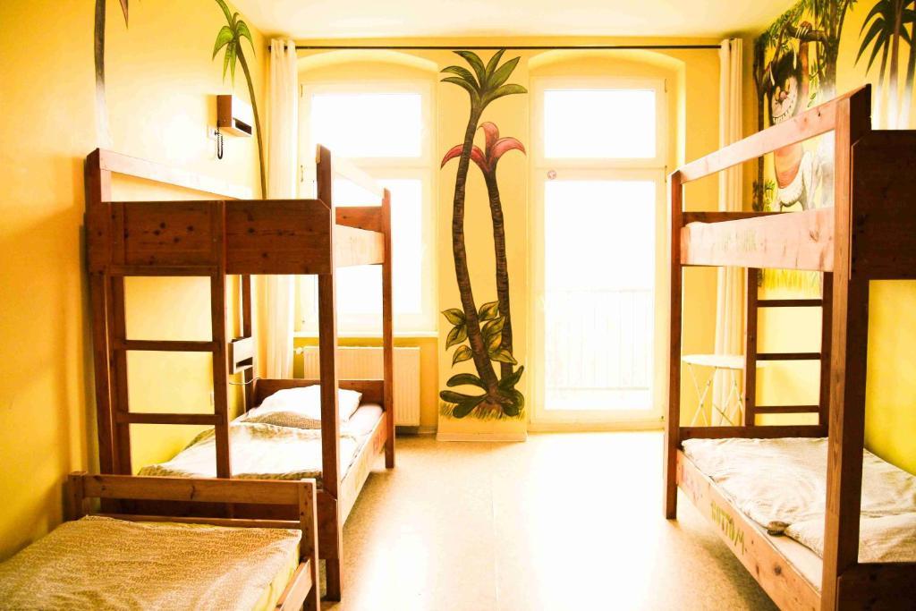 Bed 6-Bed Mixed Dormitory Room